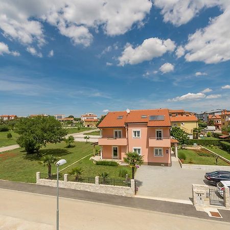Guest House Gloria Novigrad  Exterior photo